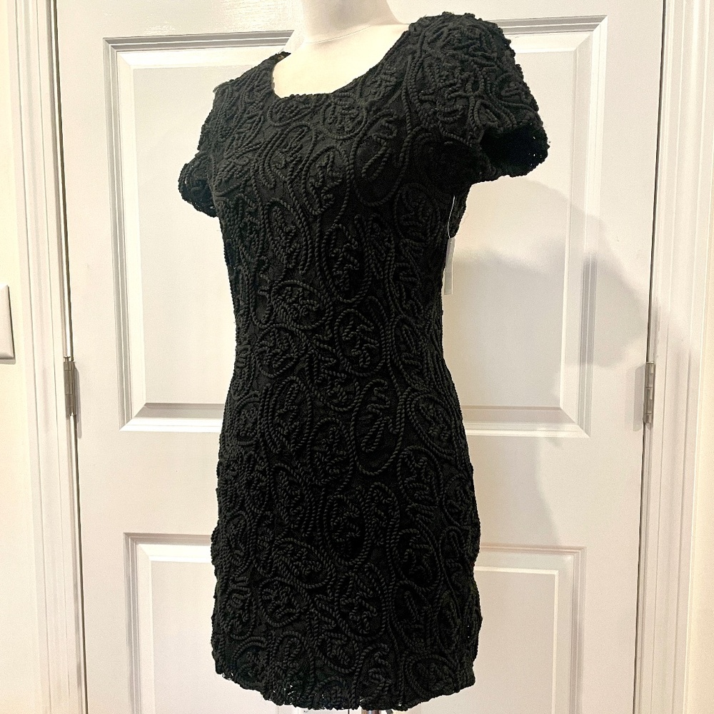 Bloomingdale’s Moon textured black Bodycon mini dress S M NWT $79